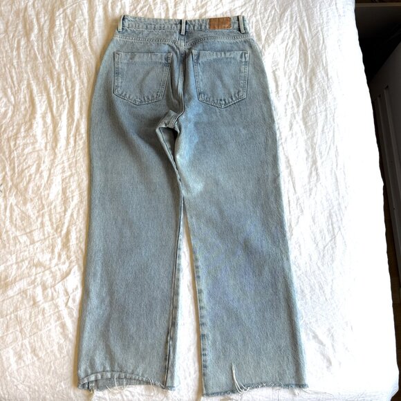 Light Wash High Waist Wide Leg Jeans - Picture 2 of 3